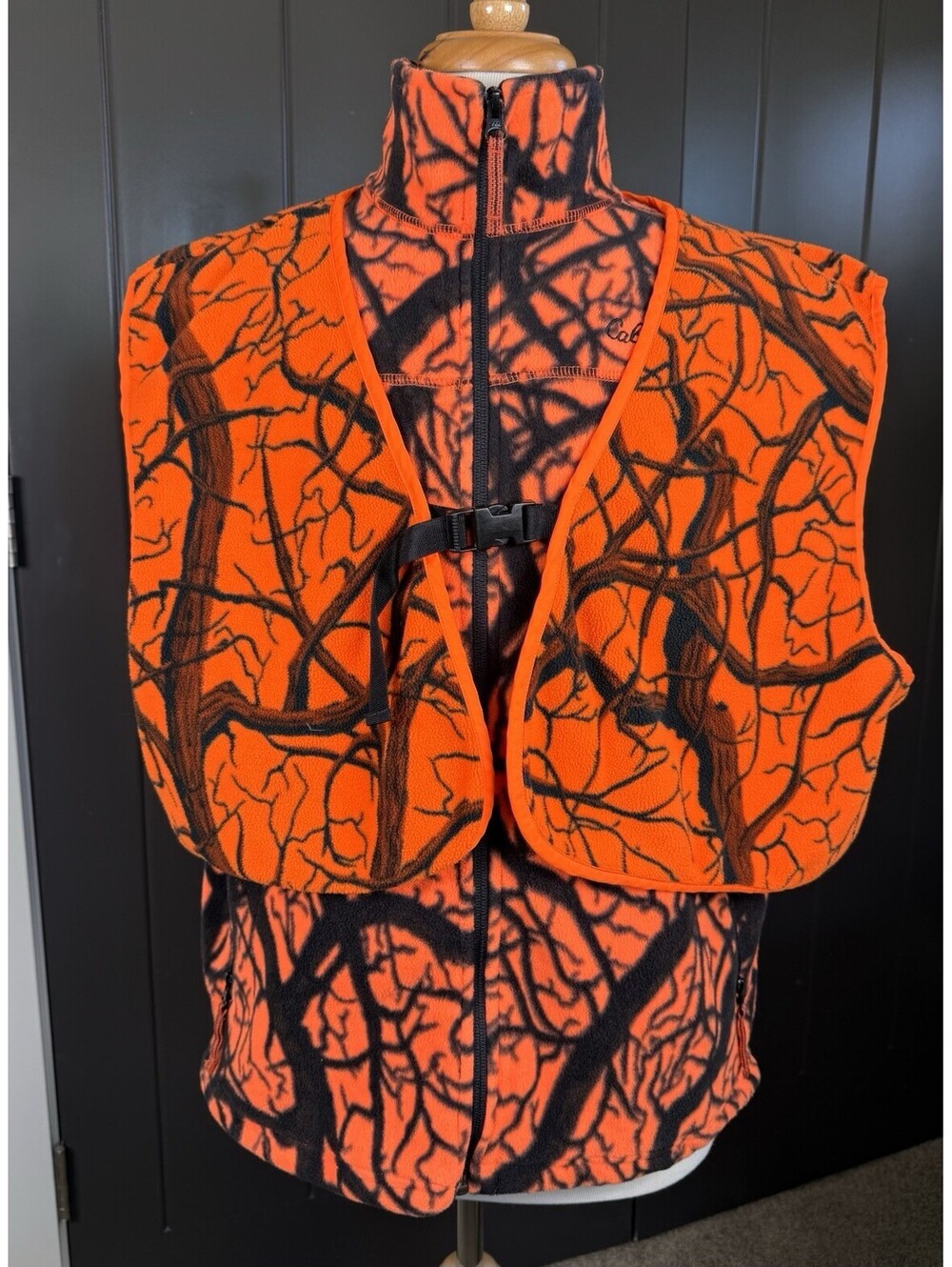 Cabela’s Large Blaze Orange Camo Fleece Hunting Vest Utility Overlay 2 Piece